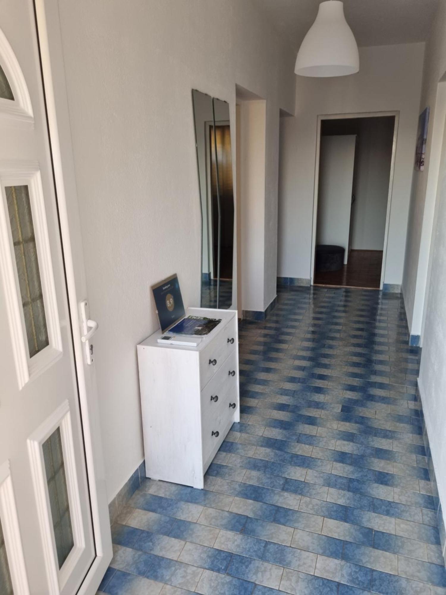 Tarac Apartment Senj  Bilik gambar